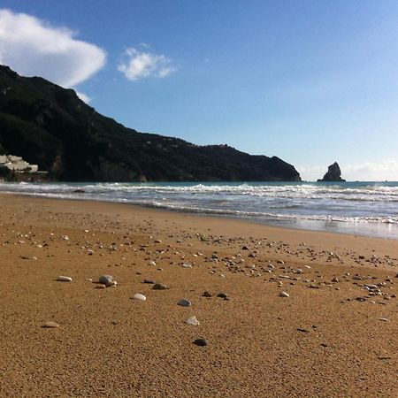 דירות אגיוס גורדיוס Sandy Coast Hospitality מראה חיצוני תמונה