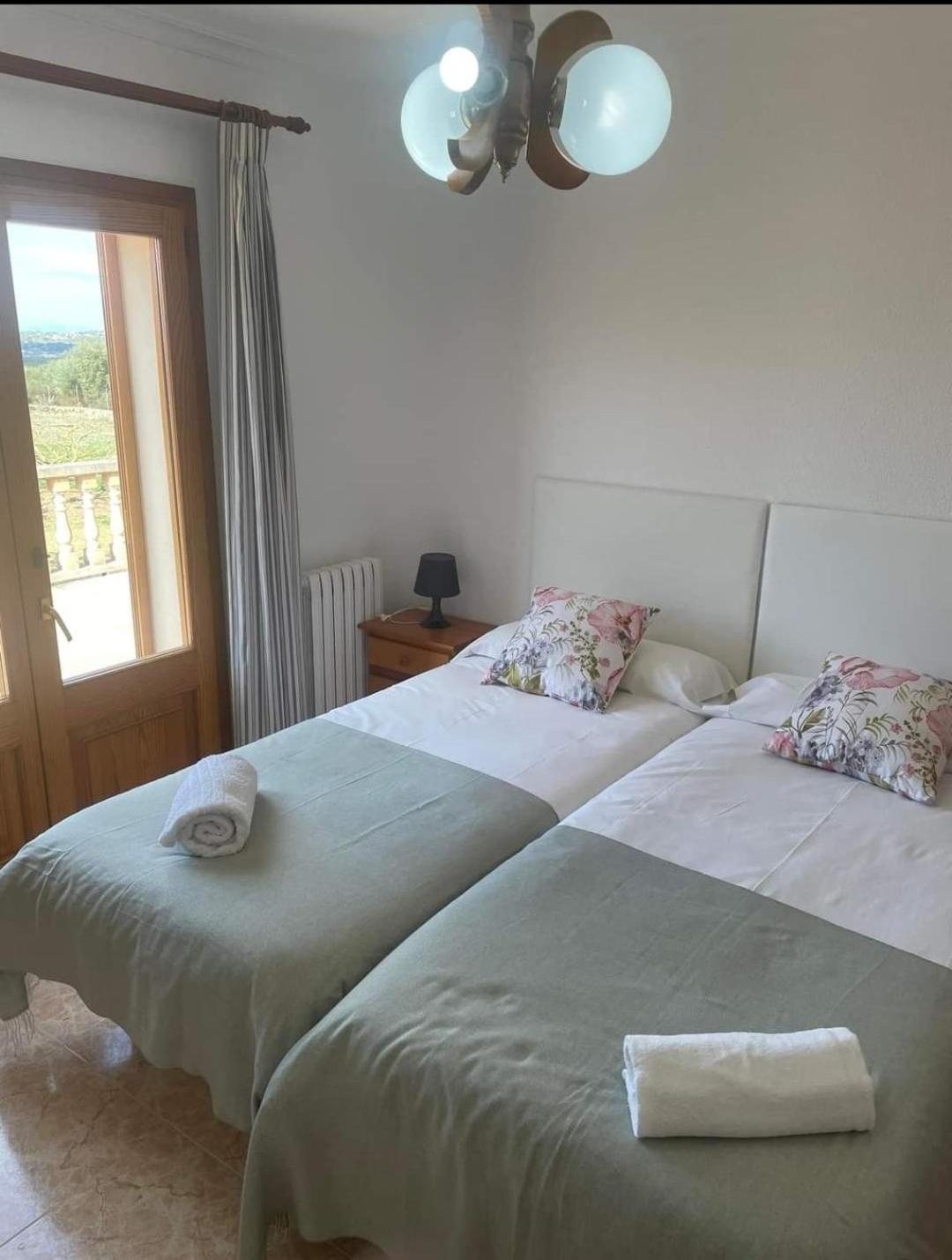 דירות אגיוס גורדיוס Sandy Coast Hospitality מראה חיצוני תמונה